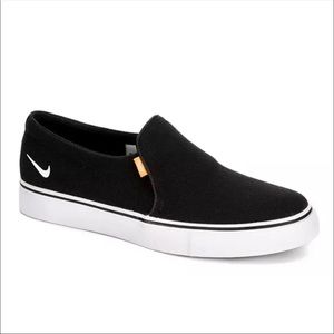 Nike Court Royale Slip Black Women’s 8.5